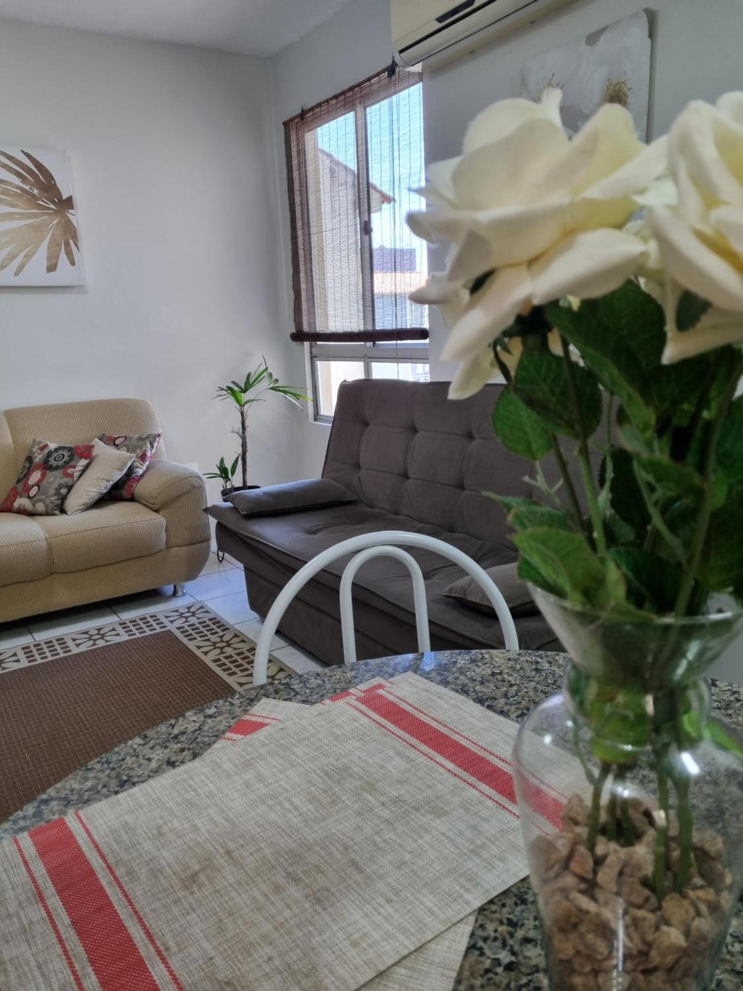 Apto 2 Quartos, Cond Fechado, Com Vaga, 4º Andar Por Escadas Πελότας Εξωτερικό φωτογραφία