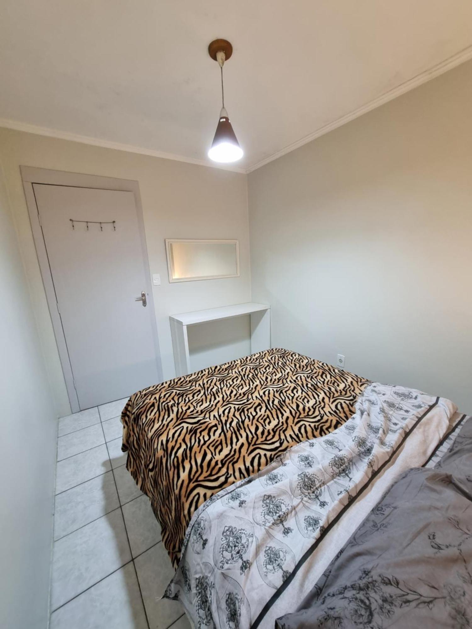 Apto 2 Quartos, Cond Fechado, Com Vaga, 4º Andar Por Escadas Πελότας Εξωτερικό φωτογραφία
